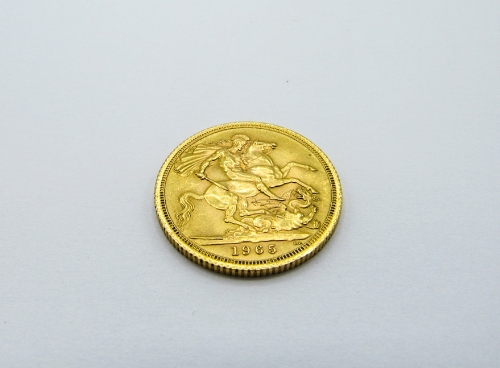 1965 gold Sovereign, Elizabeth II young head, weight 8gms, diameter 22cms. Estimate £250-280