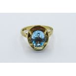 9ct gold topaz ring, weight 4.8gms, size Q. Estimate £150-170