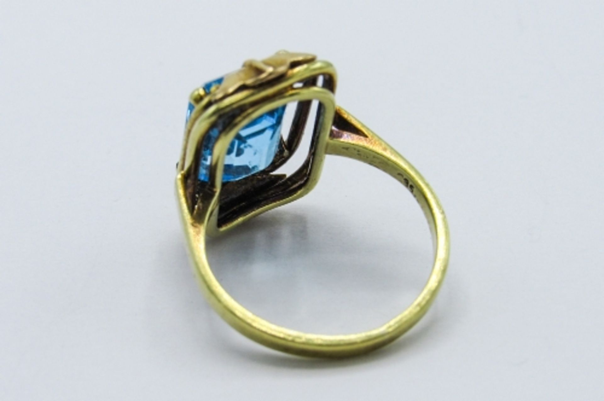 14ct gold Art Deco topaz ring, weight 6gms, size N. Estimate £275-300 - Image 4 of 5