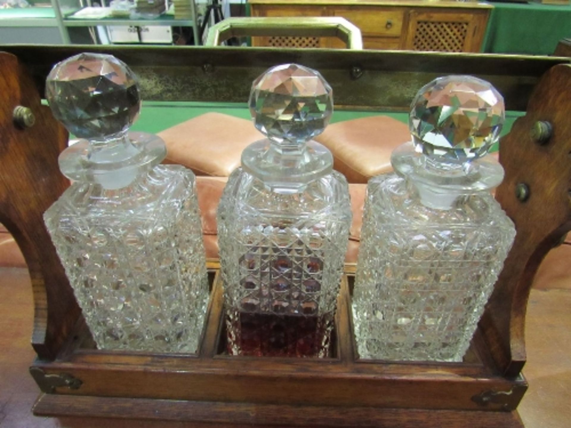 Brass & oak Tantalus with 3 decanters (1 decanter a/f). Estimate £20-30 - Image 4 of 5