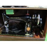 Singer EF784732 electric sewing machine in case. Estimate £20-30
