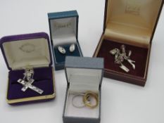 Qty of boxed silver jewellery. Estimate £30-40