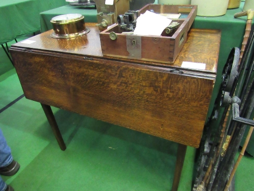 Oak drop-side table with drawer to one end, 98 (open) x 87 x 74cms. Estimate £20-30