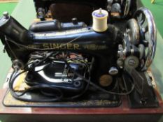 Singer EE436986 electric sewing machine in case (no key). Estimate £20-30