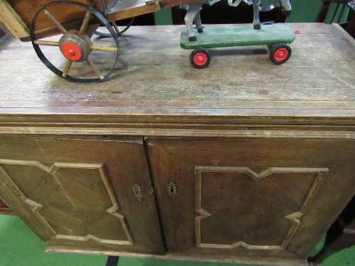 19th century oak sideboard with panel doors & interior shelves, 112 x 47 x 84cms. Estimate £40-60 - Image 3 of 4