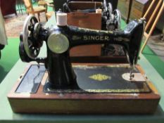 Singer Y8506670 manual sewing machine, in hard case, with key. Estimate £20-30