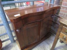 Mahogany chiffonier