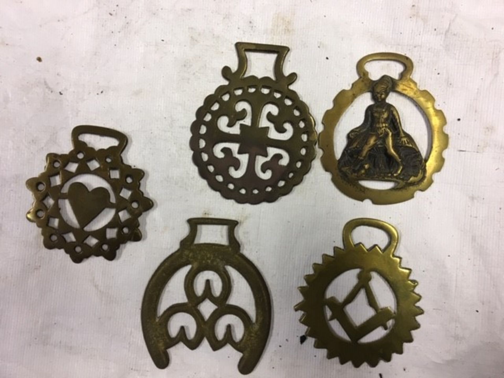 Quantity of assorted horse brasses - Image 2 of 2