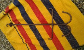 Victorian harness cleaning hook