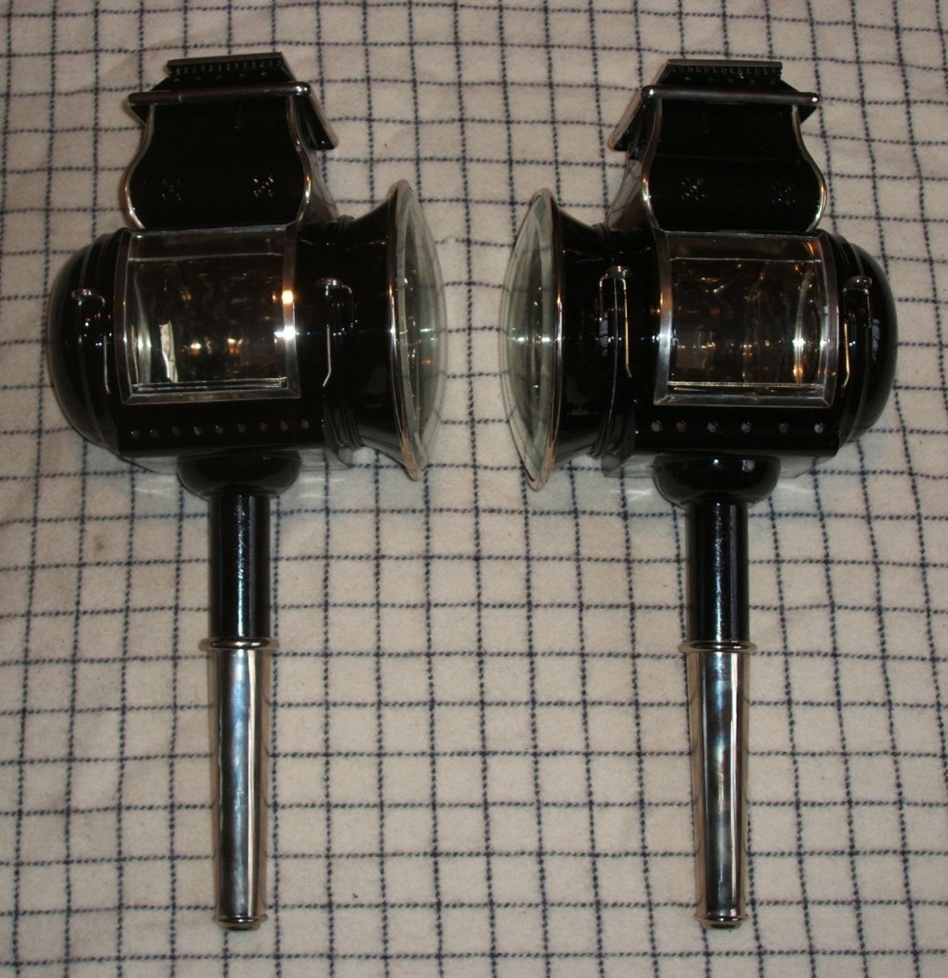 Pair of reproduction whitemetal Drag lamps with convex lenses, approx. 22ins high (view in - Image 2 of 2