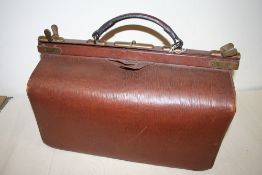 Leather doctor's bag