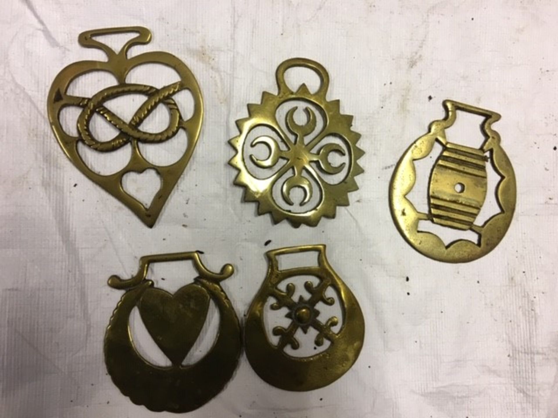 Quantity of assorted horse brasses - Image 2 of 2