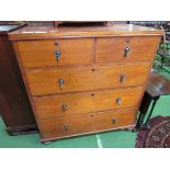 Mahogany 2 over 3 chest of drawers on bun feet. 103 x 50 x 110. Estimate £30-50.