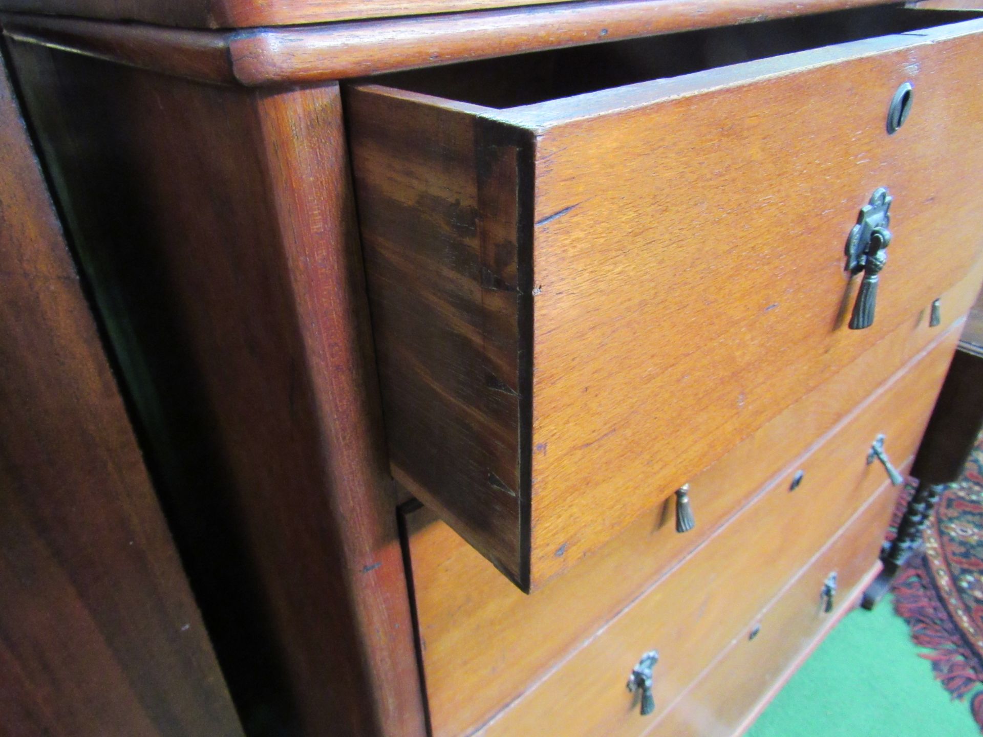 Mahogany 2 over 3 chest of drawers on bun feet. 103 x 50 x 110. Estimate £30-50. - Image 2 of 4