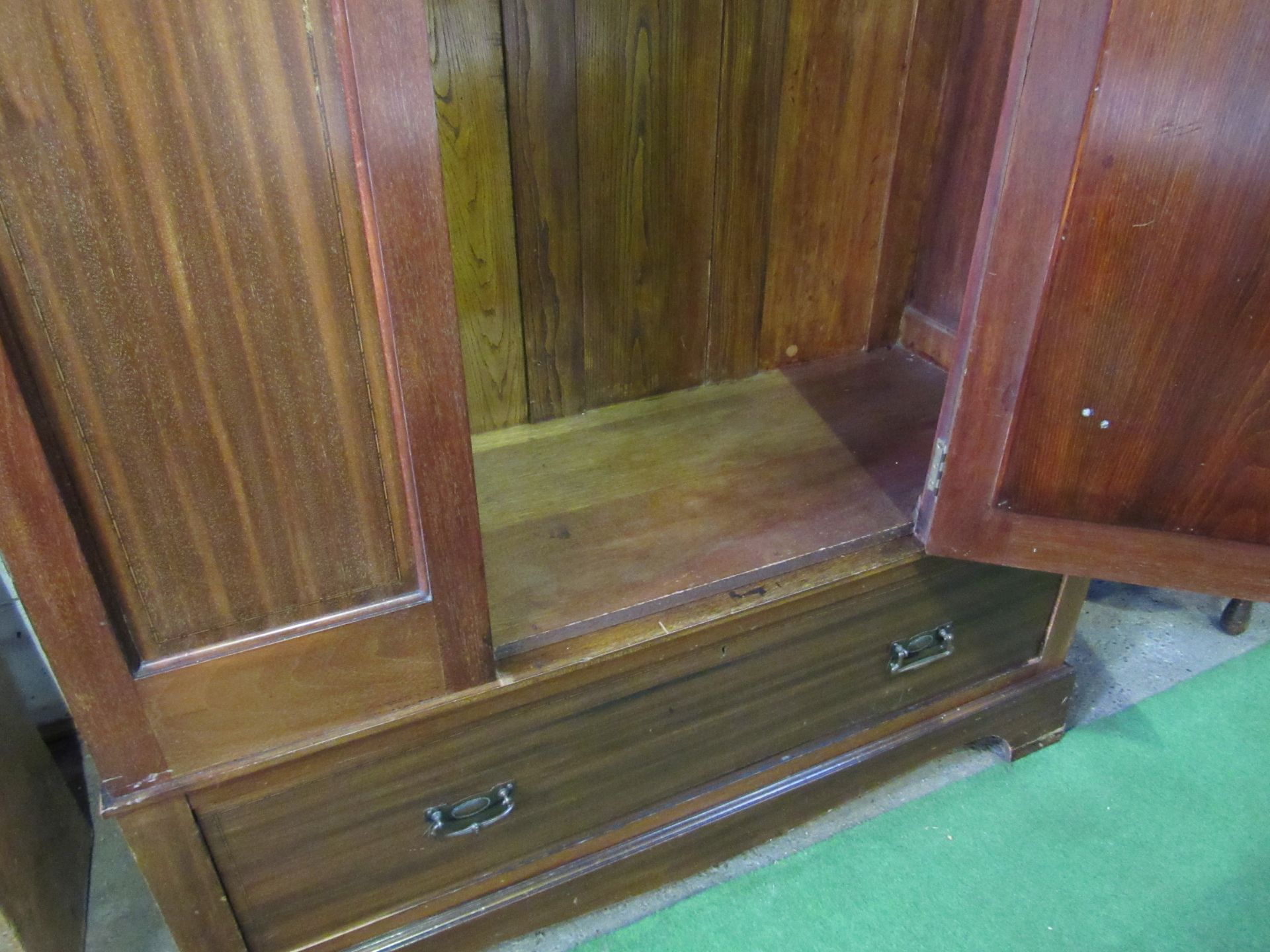 Edwardian mahogany wardrobe with oval door mirror & drawer to base, 116 x 45 x 204cms. Estimate £ - Image 5 of 5