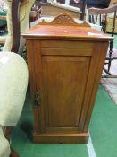 Mahogany pot cupboard, 38 x 33 x 37cms. Estimate £20-30.