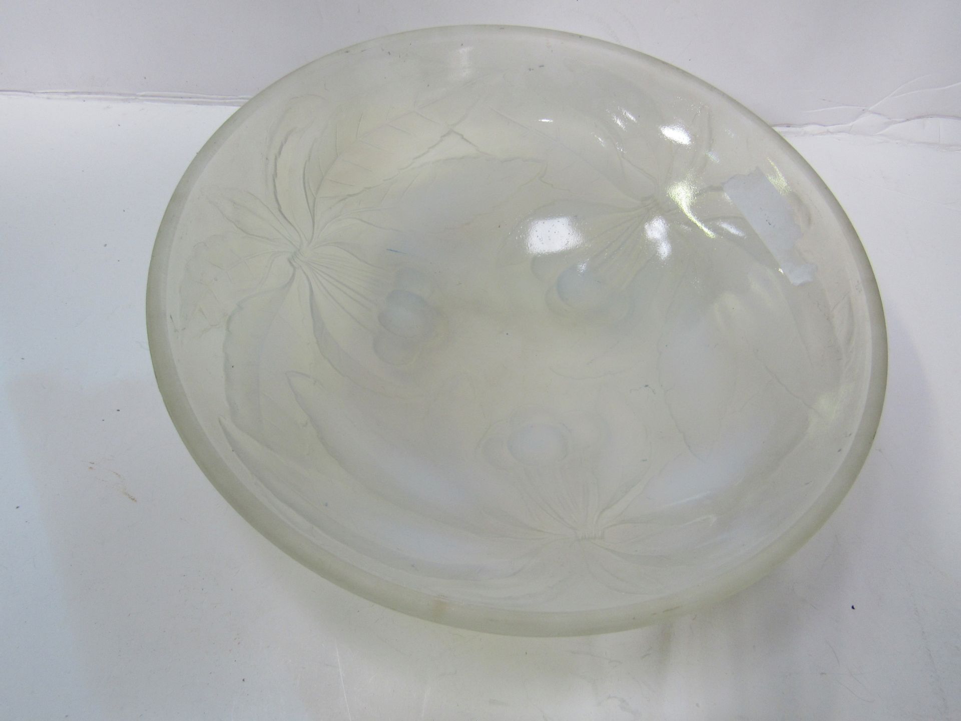 G Vallon opalescent glass bowl, diameter 23cms. Estimate £20-30. - Image 3 of 3