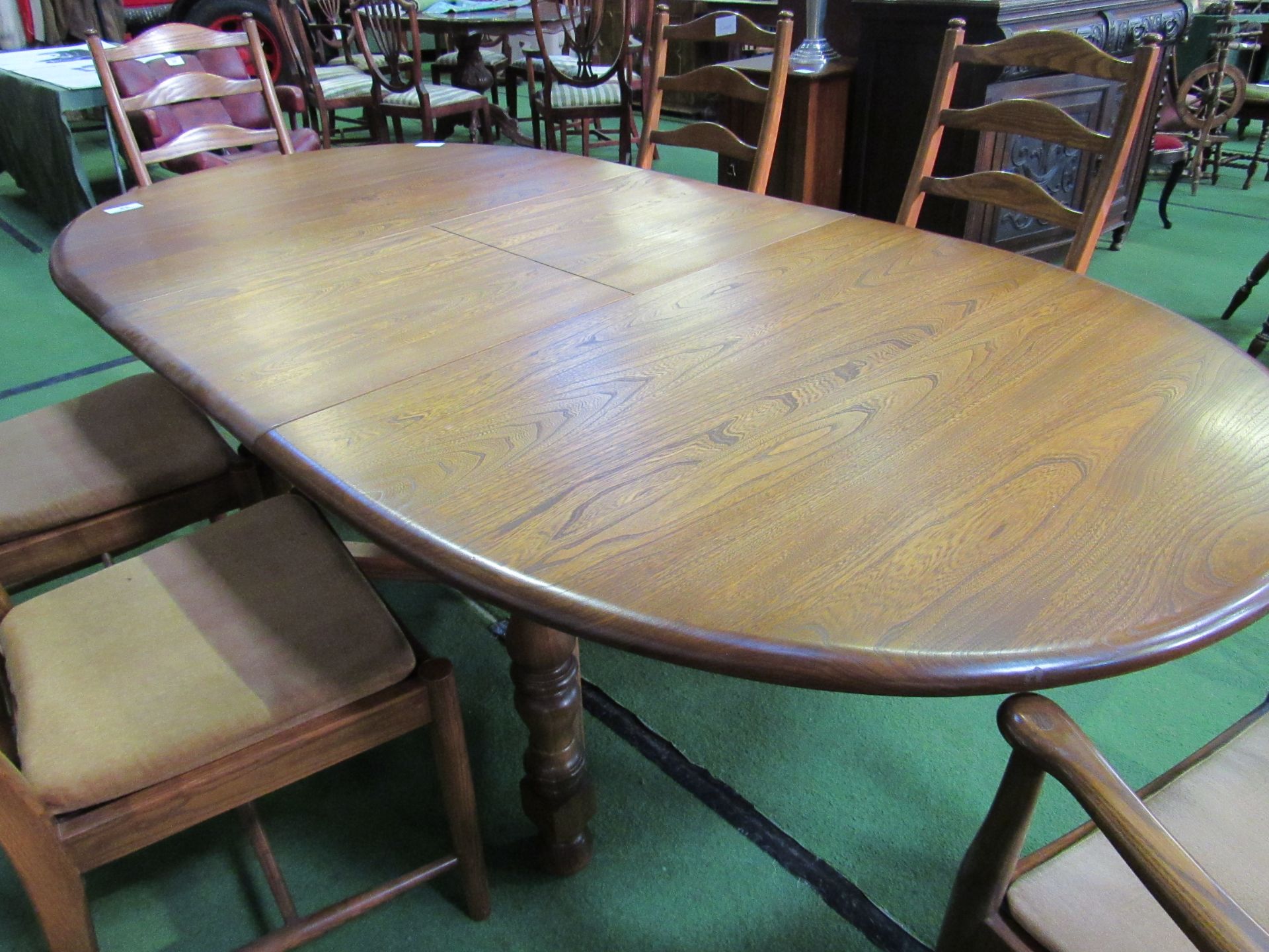Ercol extending dining table, 212 x 108cms. Estimate £100-150. - Image 4 of 5