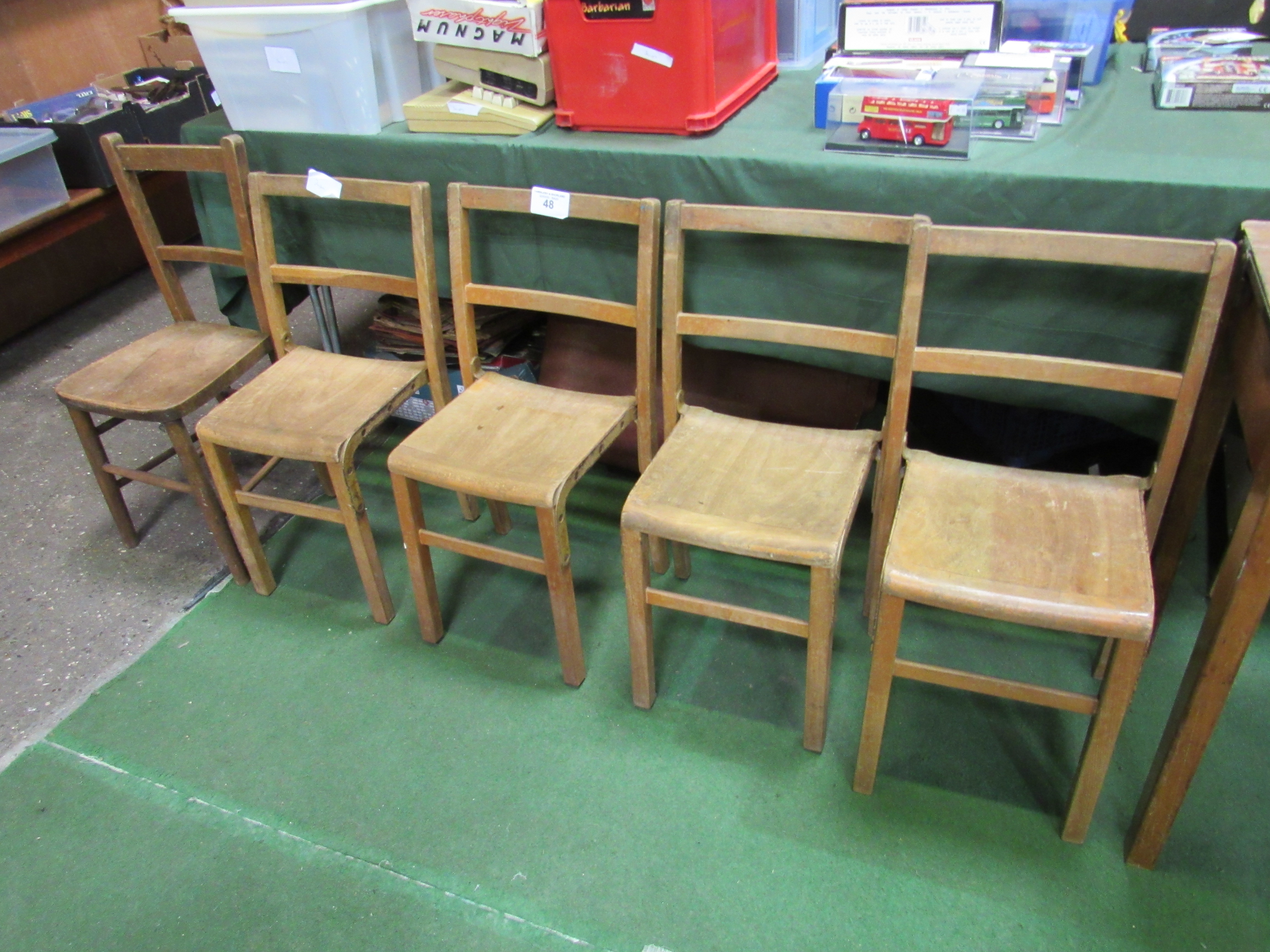 4 x 1950's school chairs by Kingfisher and another, together with a child's school desk. Estimate £ - Image 2 of 3