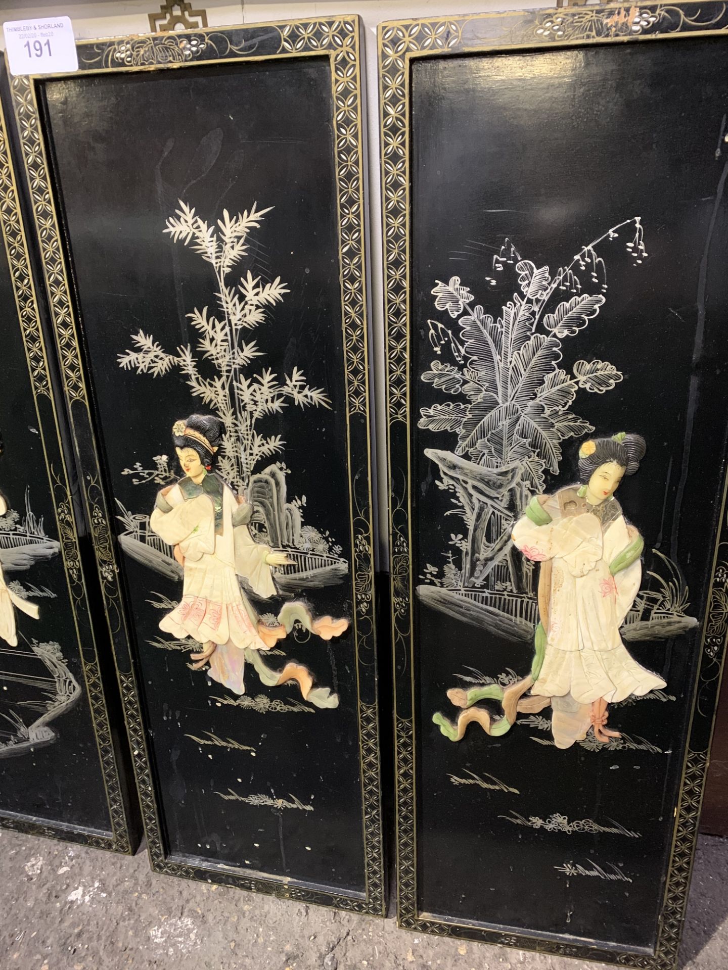 4 oriental decorative wall panels. Estimate £40-50. - Image 3 of 3