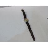 Vintage Rolex Cellini lady's wristwatch, badly scratched glass. Estimate £50-70.