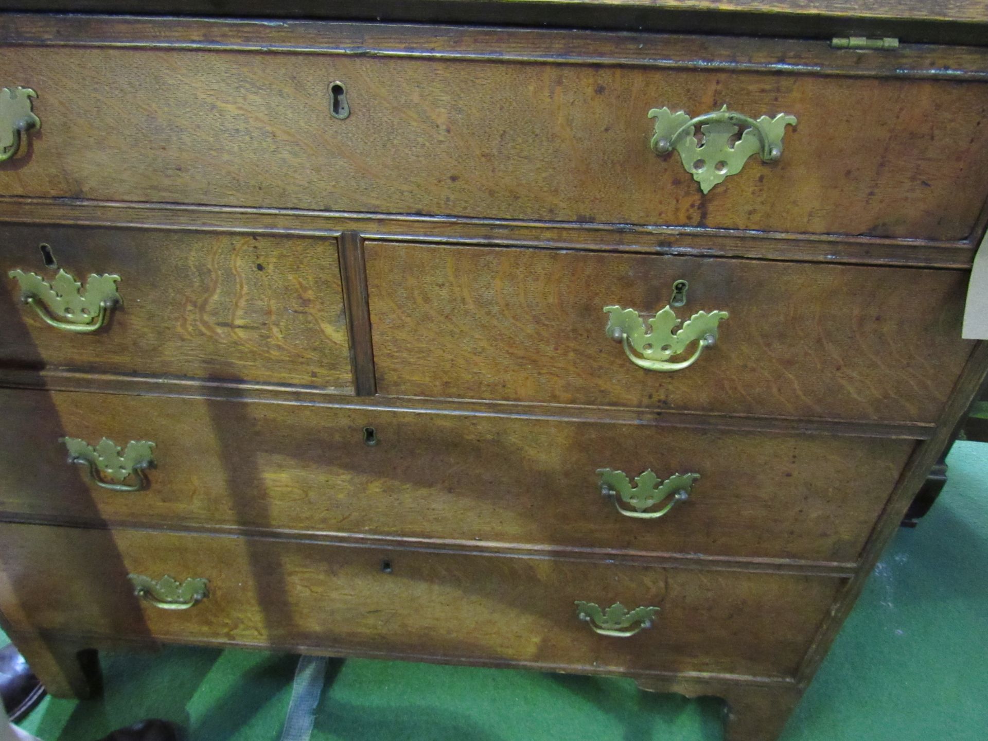 Early 19th century oak bureau (interior requires renovation) with dummy drawer over 2 over 2 - Image 4 of 4