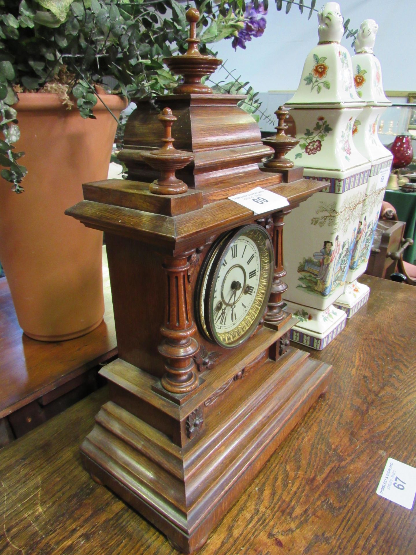 Oak case mantel clock with finial decoration. Height 52cms Estimate £40-60. - Image 3 of 3