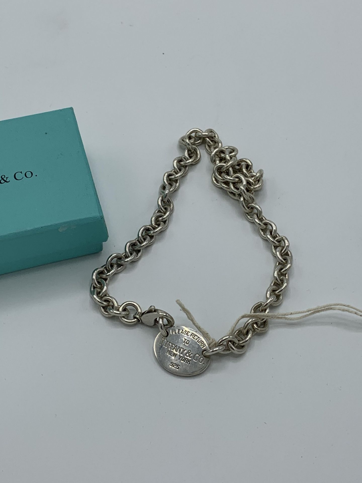 925 silver Tiffany necklace complete with label marked ""please return to Tiffany & Co New York"" - Image 3 of 3