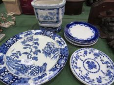 Quantity blue and white china including large Japanese dish. Estimate £20-30.