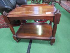 Mahogany 2 tier table/trolley (no casters) 71 x 44 x 61cms. Estimate £10-20.