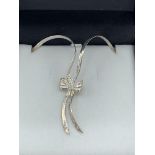 Italian silver 925, flat snake links bow necklace in box. Estimate £25-30.
