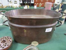 Victorian copper steamer pan in 2 parts, length 66cms, width 34cms, height 30cms. Together with 5
