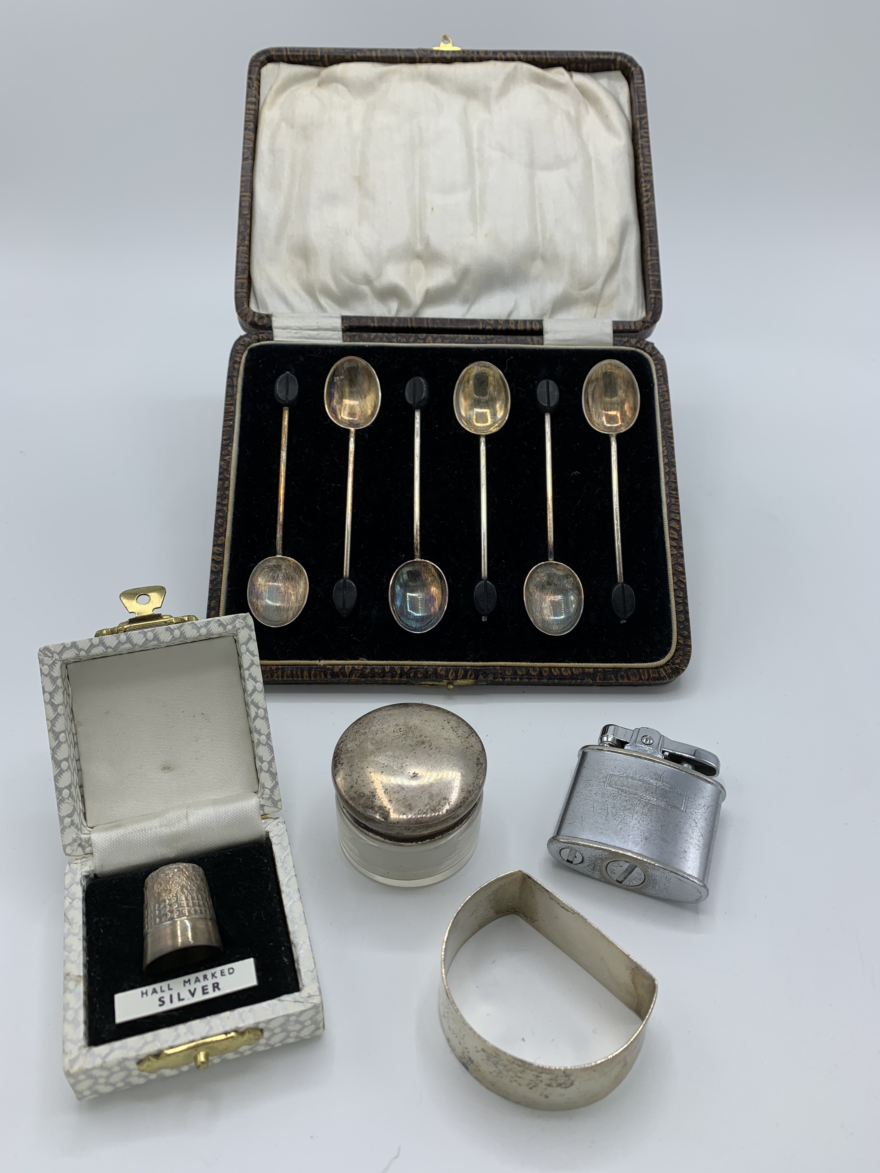 6 silver coffee bean spoons, Birmingham 1923 in case, silver napkin ring, silver thimble, silver