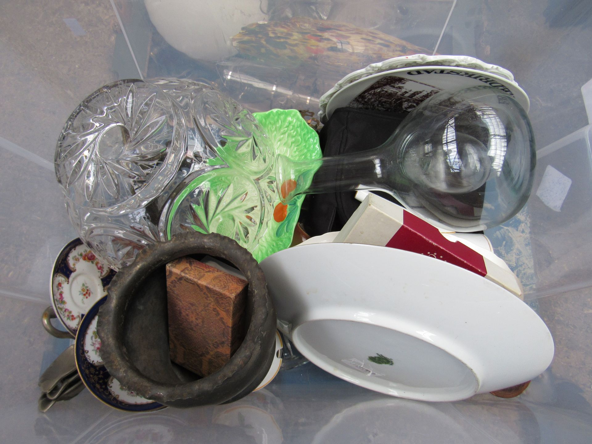 4 boxes of miscellaneous items. - Image 2 of 2