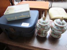 2 Chinese lidded pots; metal tin; small 1950's travel case.