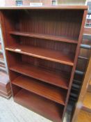 Wooden open fronted 5 shelf bookcase.