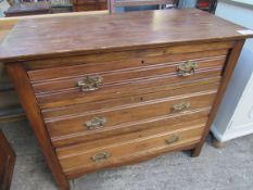Chest of 3 drawers.