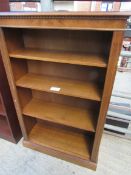 Wooden open fronted 4 shelf bookcase.