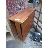 Drop leaf table.