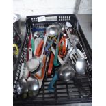 Quantity of utensils. Estimate £15-20.