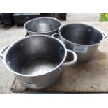 3 heavy duty cook pots. Estimate £30-35.