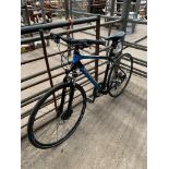 Boardman X7 sport touring bike. Estimate £30-40.