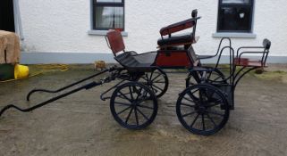 3 PHASE FOUR-WHEEL CARRIAGE built by Bennington to suit 14.2hh, with extending axle.