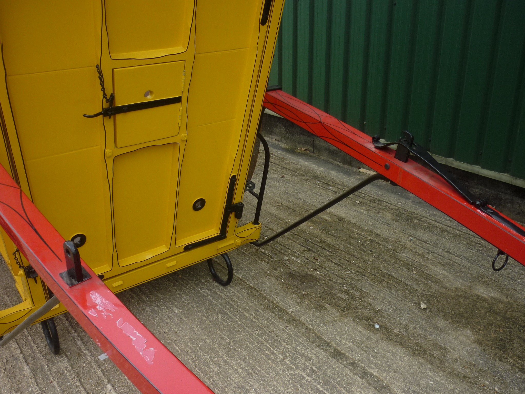 HORSE AMBULANCE or KNACKER'S CART originally used at Epsom Racecourse from 1895 to 1905 for - Image 4 of 6