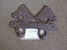Two Shetland pony head 2-hook cast iron, size 20cms x 3cms x 15cms. Can be used indoors or outdoors,