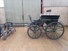 BENT SIDED DOG CART built by Kelley of Bowness on Windermere, circa 1899-1907 to suit 13.2 to