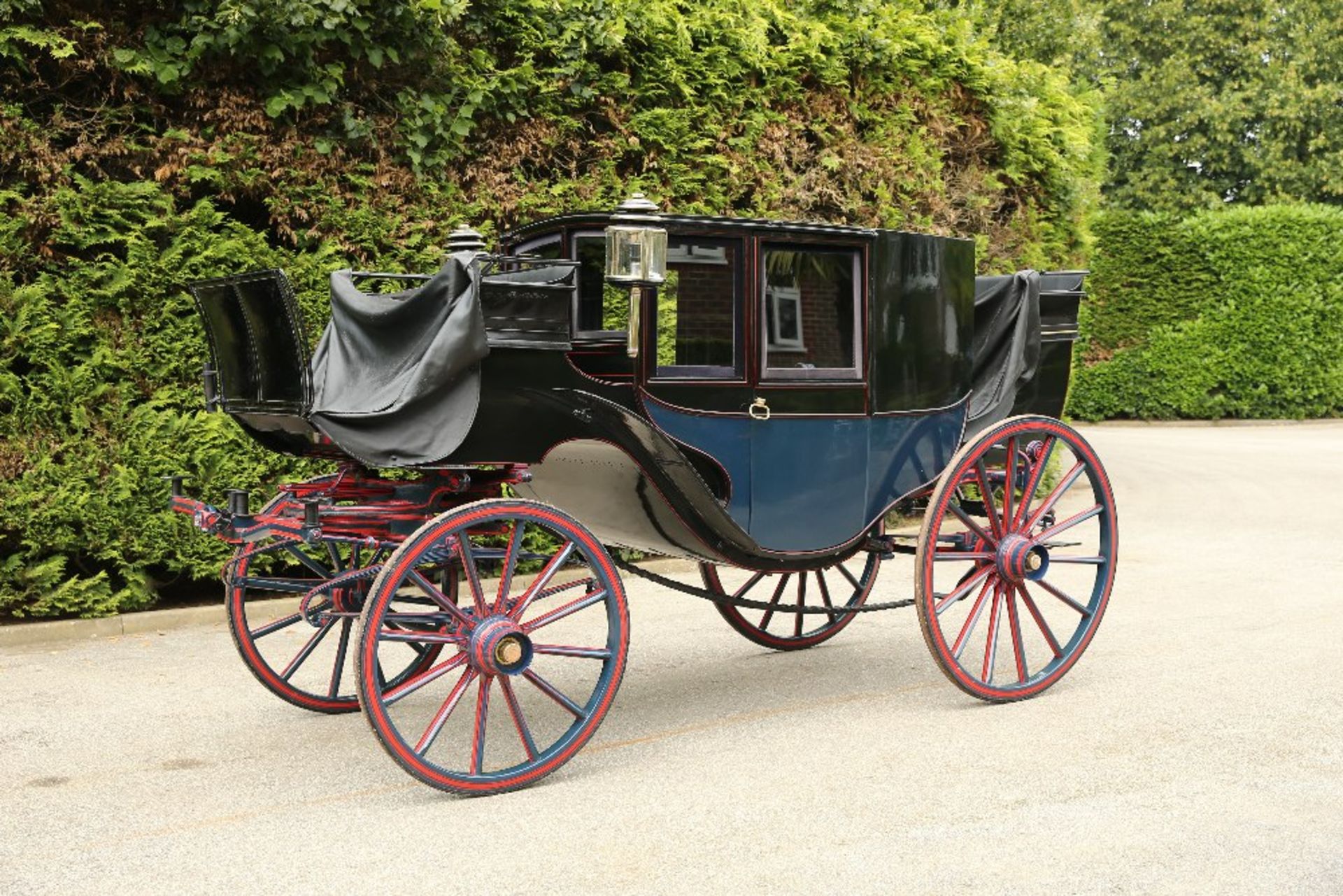 TOWN COACH built by Peters & Sons, London, pre 1850 to suit a full-size pair or team. The body is - Image 4 of 6
