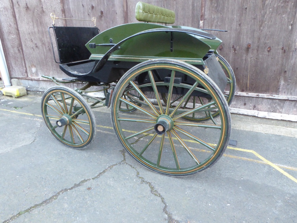 FOUR-WHEEL DOG CART built by Joseph Kempster, Langley Court, Long Acre, London circa 1895, to suit - Image 3 of 5