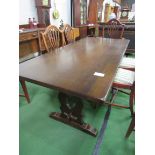 Oak refectory-style table. 168 x 75 x 75cms. Estimate £10-30.