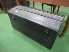 Vintage domed top trunk, 100 x 50 x 48cms. Estimate £30-50.